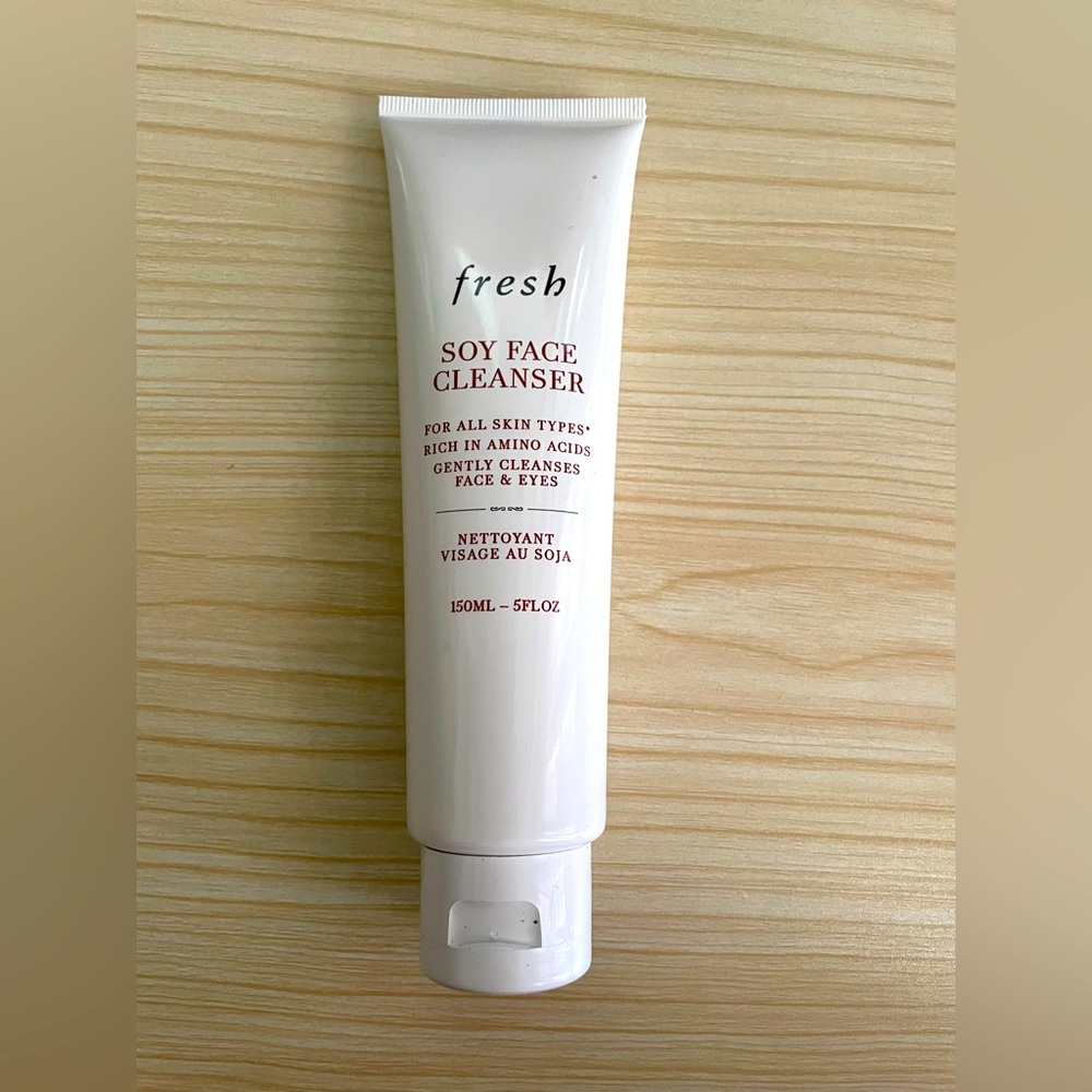 Fresh Soy pH-Balanced Hydrating Face Wash